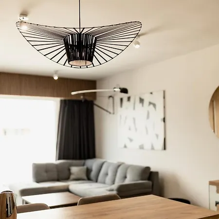 Apartament Nest Silhouette *